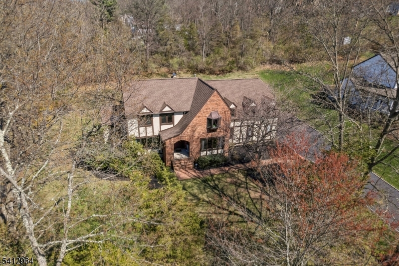 34 Knollcroft Road Bernards, NJ 07920 - Photo 32 of 34 a view of a house with a yard
