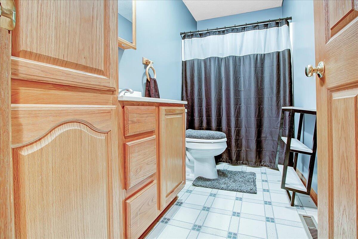 693 Lippincott Road Urbana, OH 43078 - Photo 26 of 50 26-IMG_4104_5_6