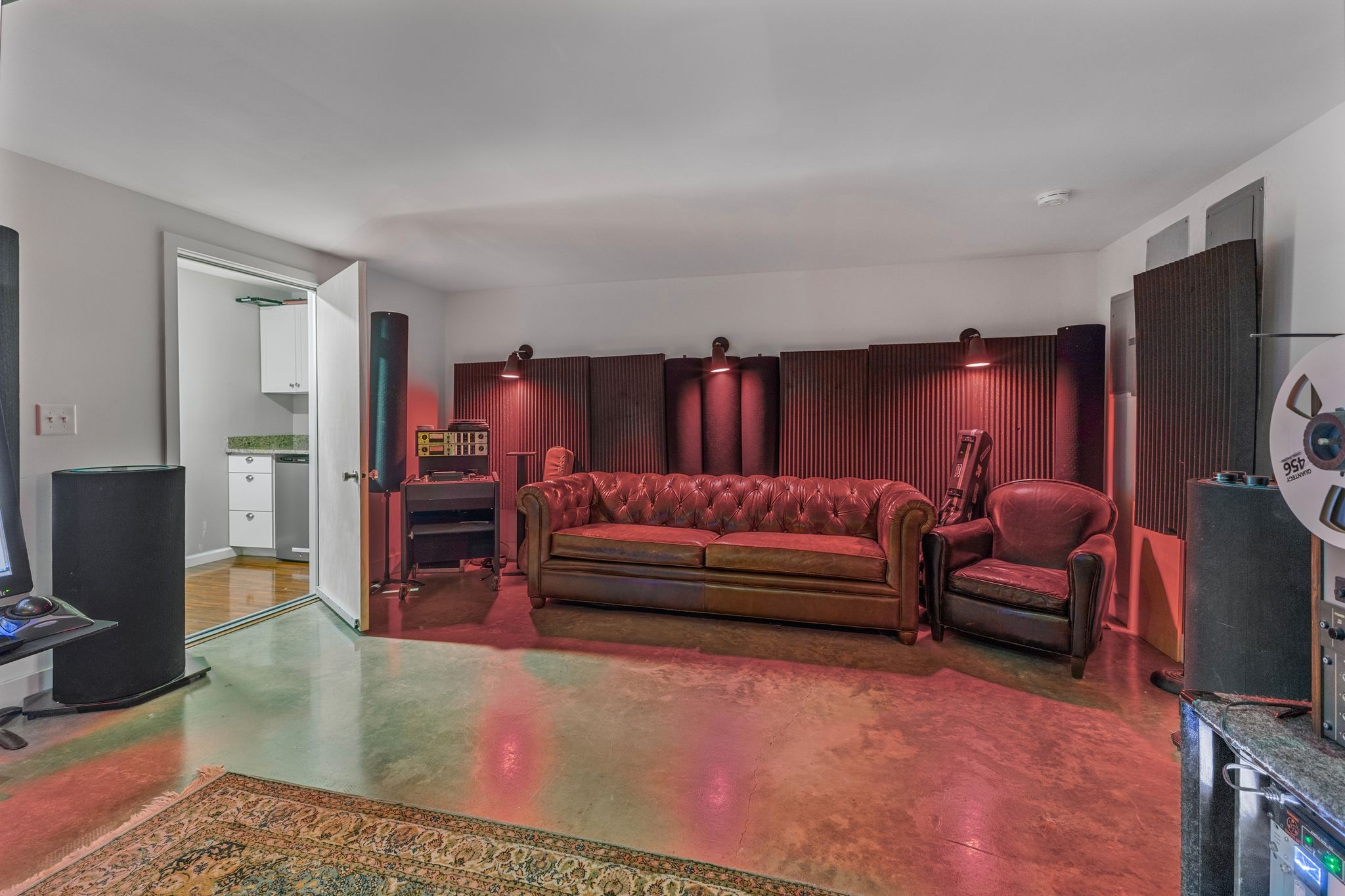 8756 Poplar Creek Road Nashville, TN 37221 - Photo 36 of 55