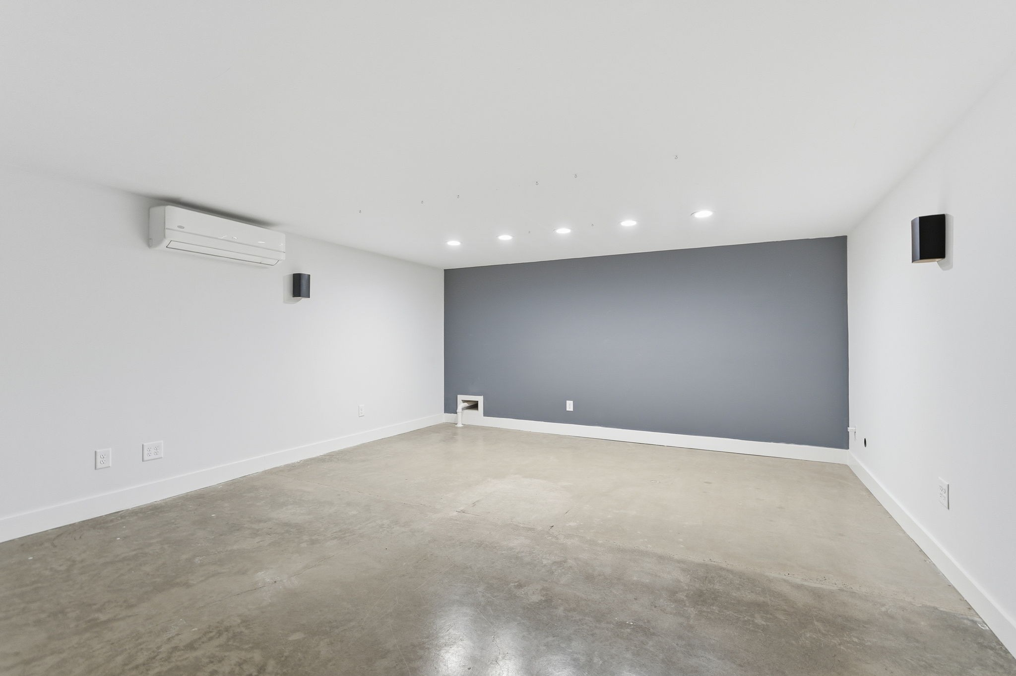 8756 Poplar Creek Road Nashville, TN 37221 - Photo 37 of 55