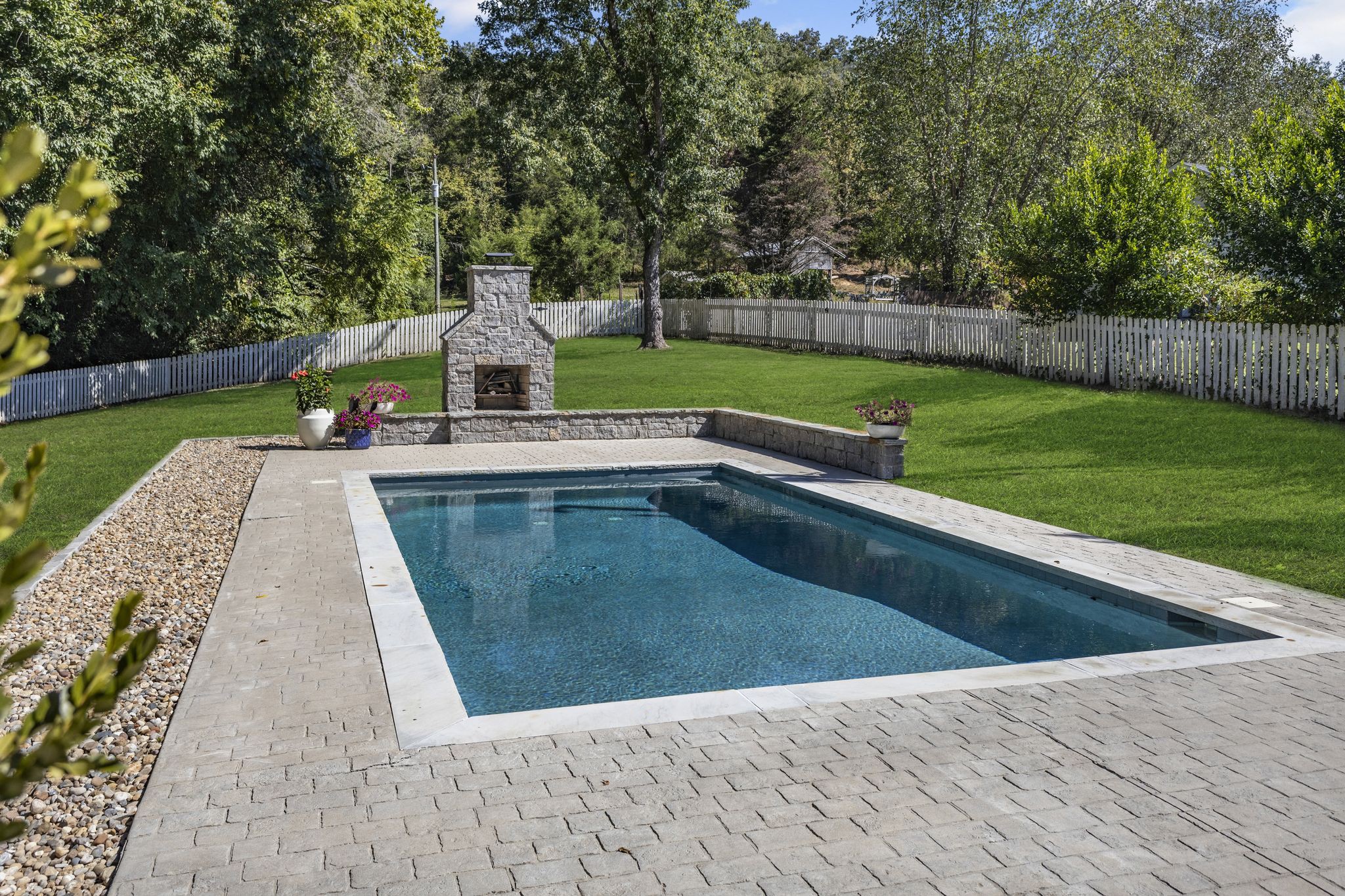 8756 Poplar Creek Road Nashville, TN 37221 - Photo 4 of 55