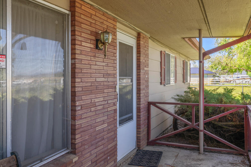 1460 Joe Wright Road Klamath Falls, OR 97603 - Photo 10 of 78 1460JoeWrightRd-12
