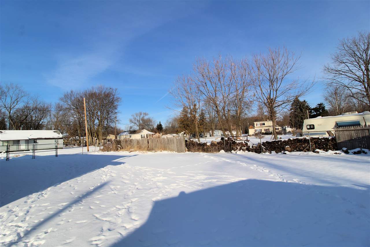 4156 Hunter Road Flint, MI 48504 - Photo 9 of 16 50004090-8.JPG