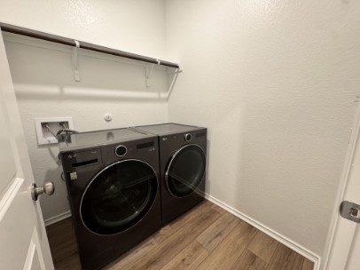 316 Wolf Springs Road Georgetown, TX 78628 - Photo 14 of 26 Gallery Image 14