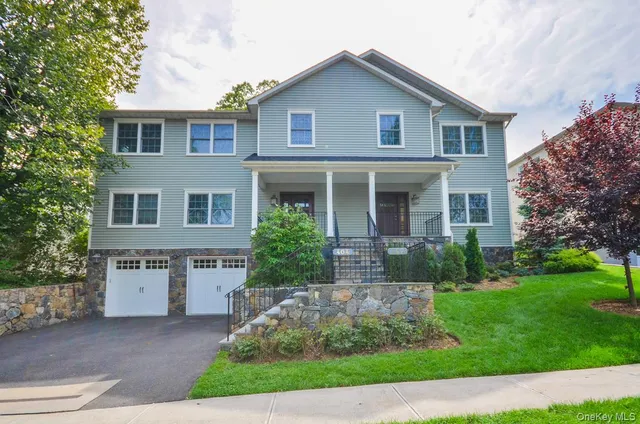 $4,695 | 404 Columbus Avenue, Unit LEFT SIDE, West Harrison, NY 10604