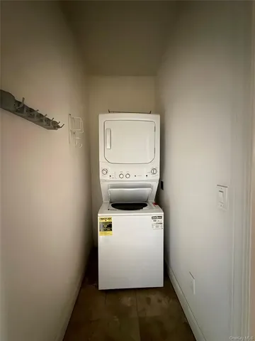 $4,695 | 404 Columbus Avenue, Unit LEFT SIDE, West Harrison, NY 10604