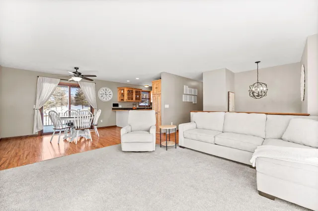 $338,500 | 217 Carter Street Northeast, Watertown, MN 55388