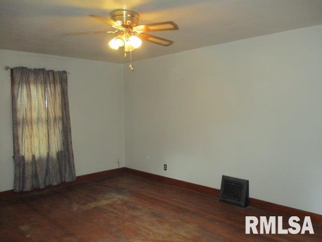 314 South Prairie Street Lacon, IL 61540 - Photo 5 of 19 Gallery Image 5