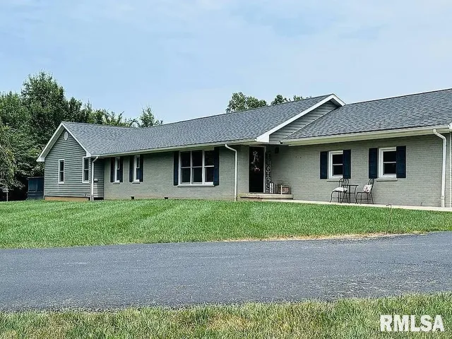 $489,000 | 1292 County Road 700 East, Carmi, IL 62821