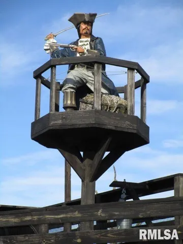 $489,000 | 1292 County Road 700 East, Carmi, IL 62821