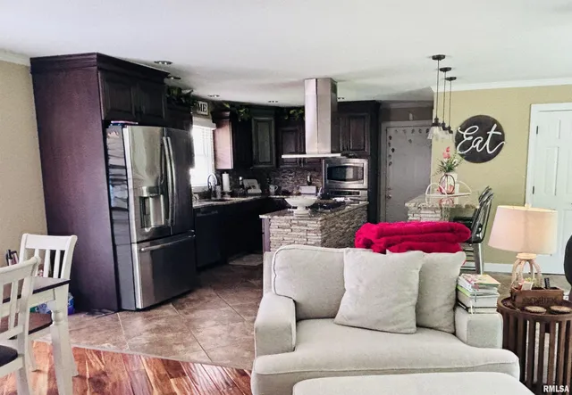 $489,000 | 1292 County Road 700 East, Carmi, IL 62821