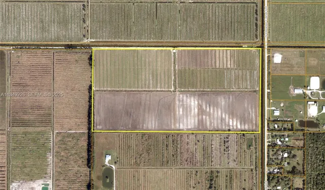 a view of outdoor space