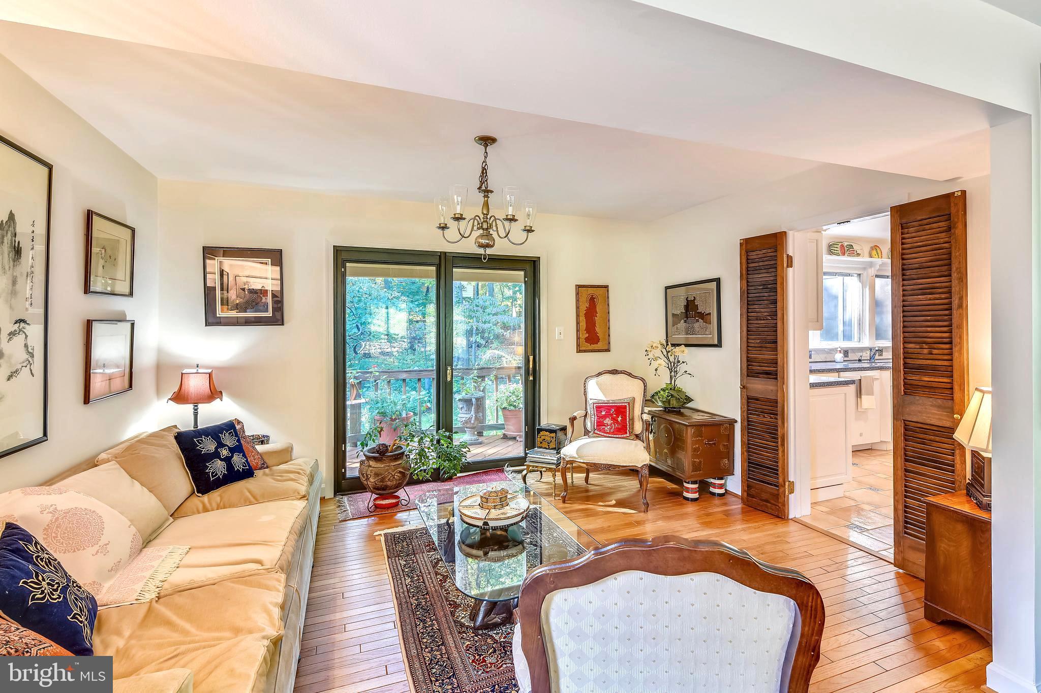 10733 Cross School Road Reston, VA 20191 - Photo 5 of 35 Cozy living room opens to the outdoors!