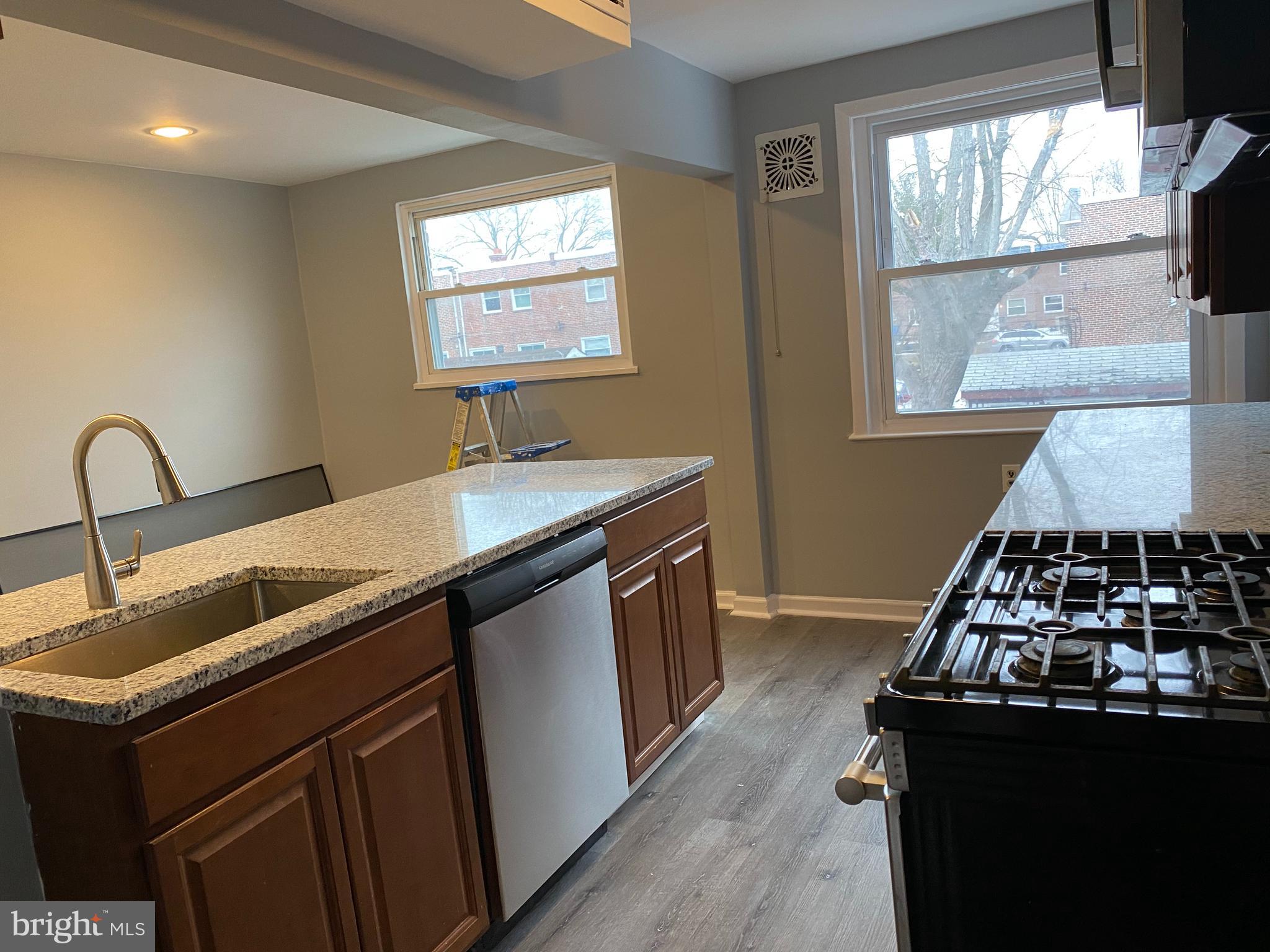 763 Bennington Road Folcroft, PA 19032 - Photo 3 of 24 Gas range