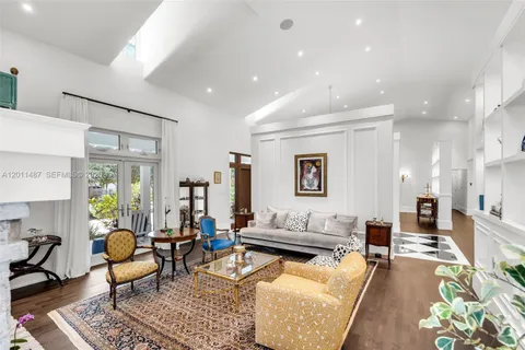 $10,950,000 | 4901 Hammock Park Drive, Coral Gables, FL 33156