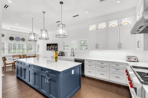$10,950,000 | 4901 Hammock Park Drive, Coral Gables, FL 33156