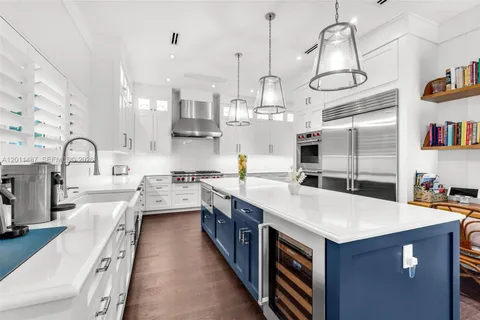$10,950,000 | 4901 Hammock Park Drive, Coral Gables, FL 33156