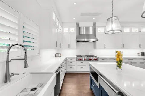 $10,950,000 | 4901 Hammock Park Drive, Coral Gables, FL 33156