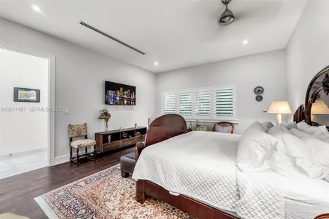 $10,950,000 | 4901 Hammock Park Drive, Coral Gables, FL 33156