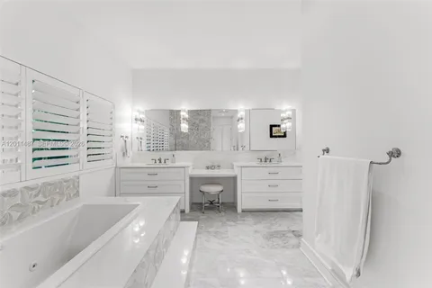 $10,950,000 | 4901 Hammock Park Drive, Coral Gables, FL 33156