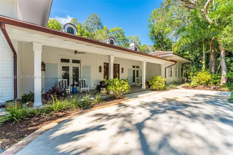 $10,950,000 | 4901 Hammock Park Drive, Coral Gables, FL 33156