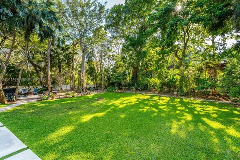 $10,950,000 | 4901 Hammock Park Drive, Coral Gables, FL 33156