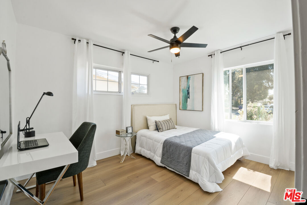 5681 East Vernon Street Long Beach, CA 90815 - Photo 13 of 19 Gallery Image 13