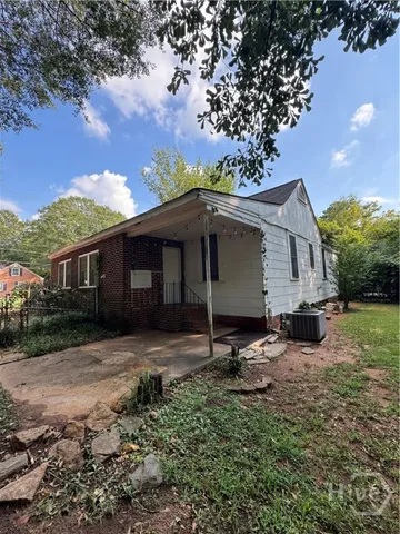$1,450 | 1980 South Lumpkin Street, Unit B, Athens, GA 30606