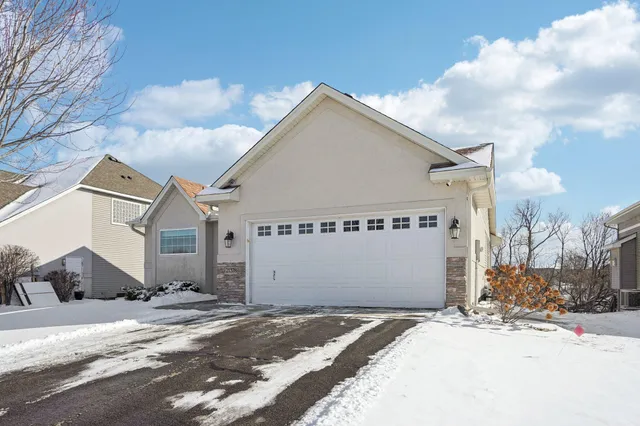 $410,000 | 21378 Hytrail Circle, Lakeville, MN 55044
