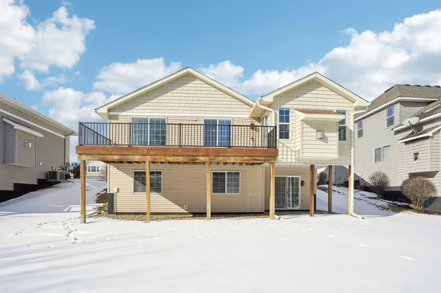 $410,000 | 21378 Hytrail Circle, Lakeville, MN 55044