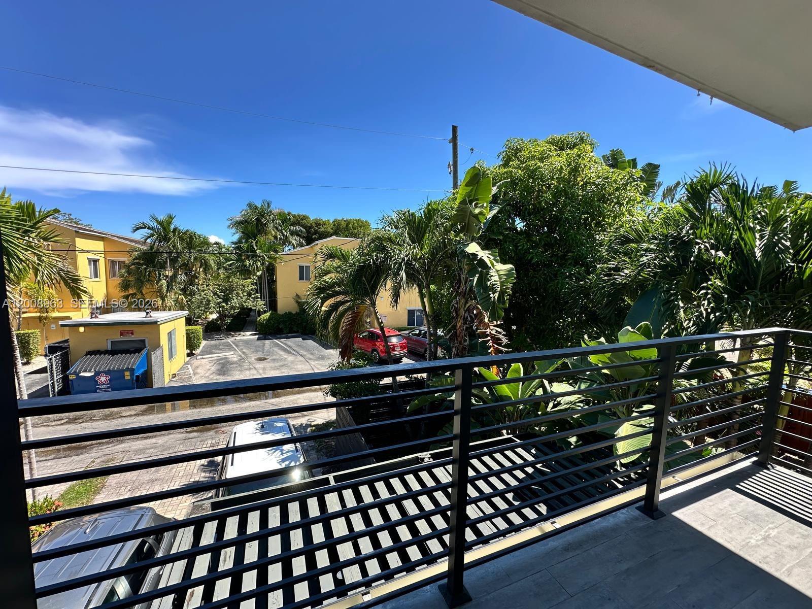 722 Northeast 15th Avenue, Unit 2 Fort Lauderdale, FL 33304 - Photo 14 of 33
