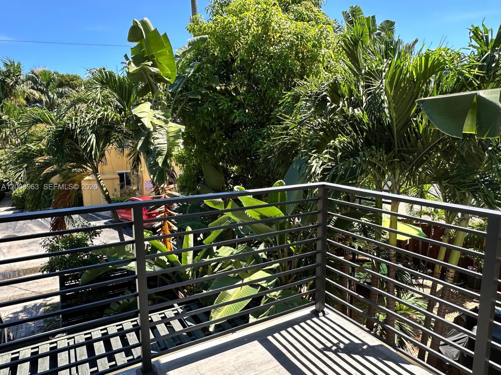 722 Northeast 15th Avenue, Unit 2 Fort Lauderdale, FL 33304 - Photo 15 of 33