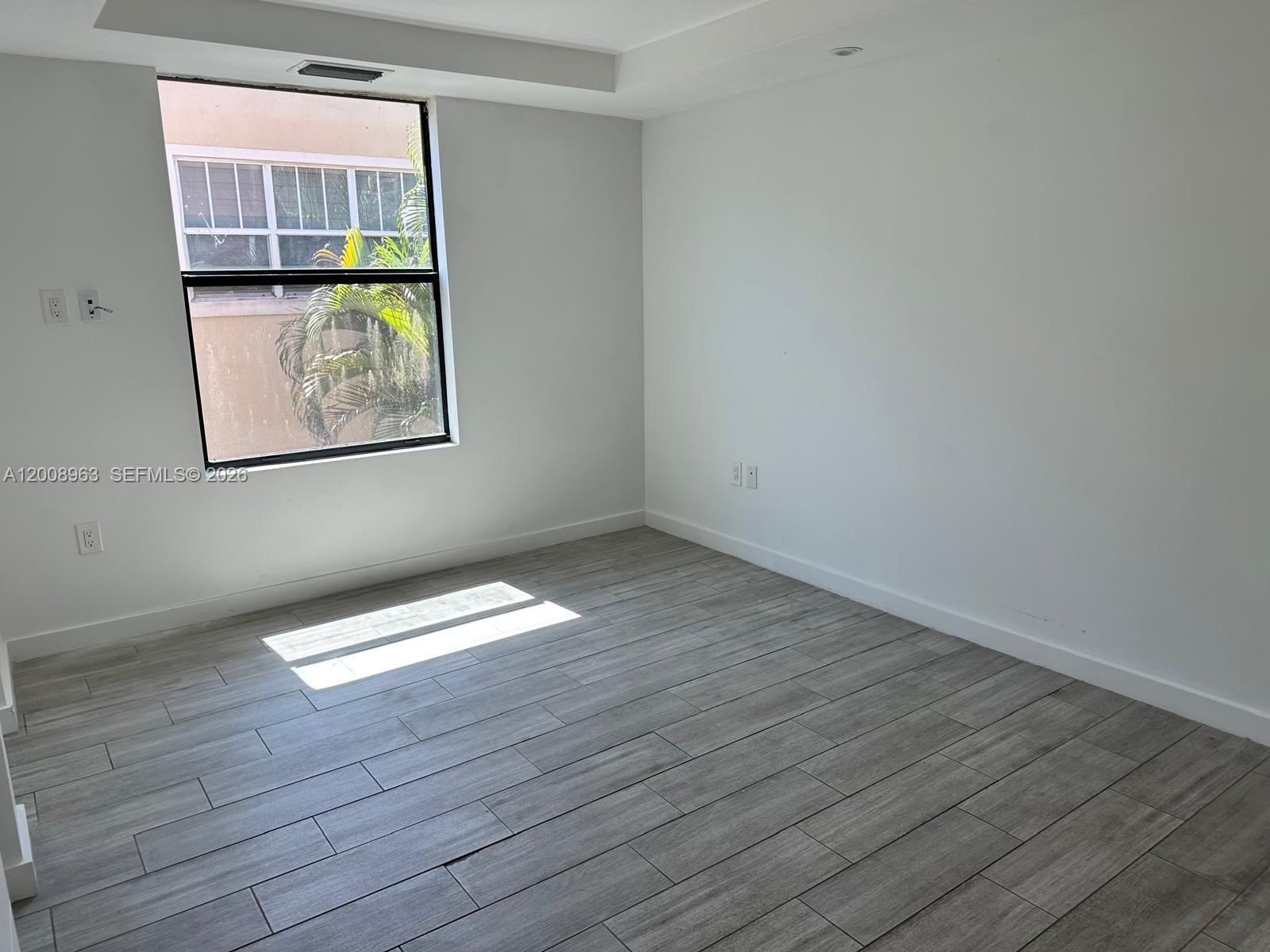 722 Northeast 15th Avenue, Unit 2 Fort Lauderdale, FL 33304 - Photo 20 of 33