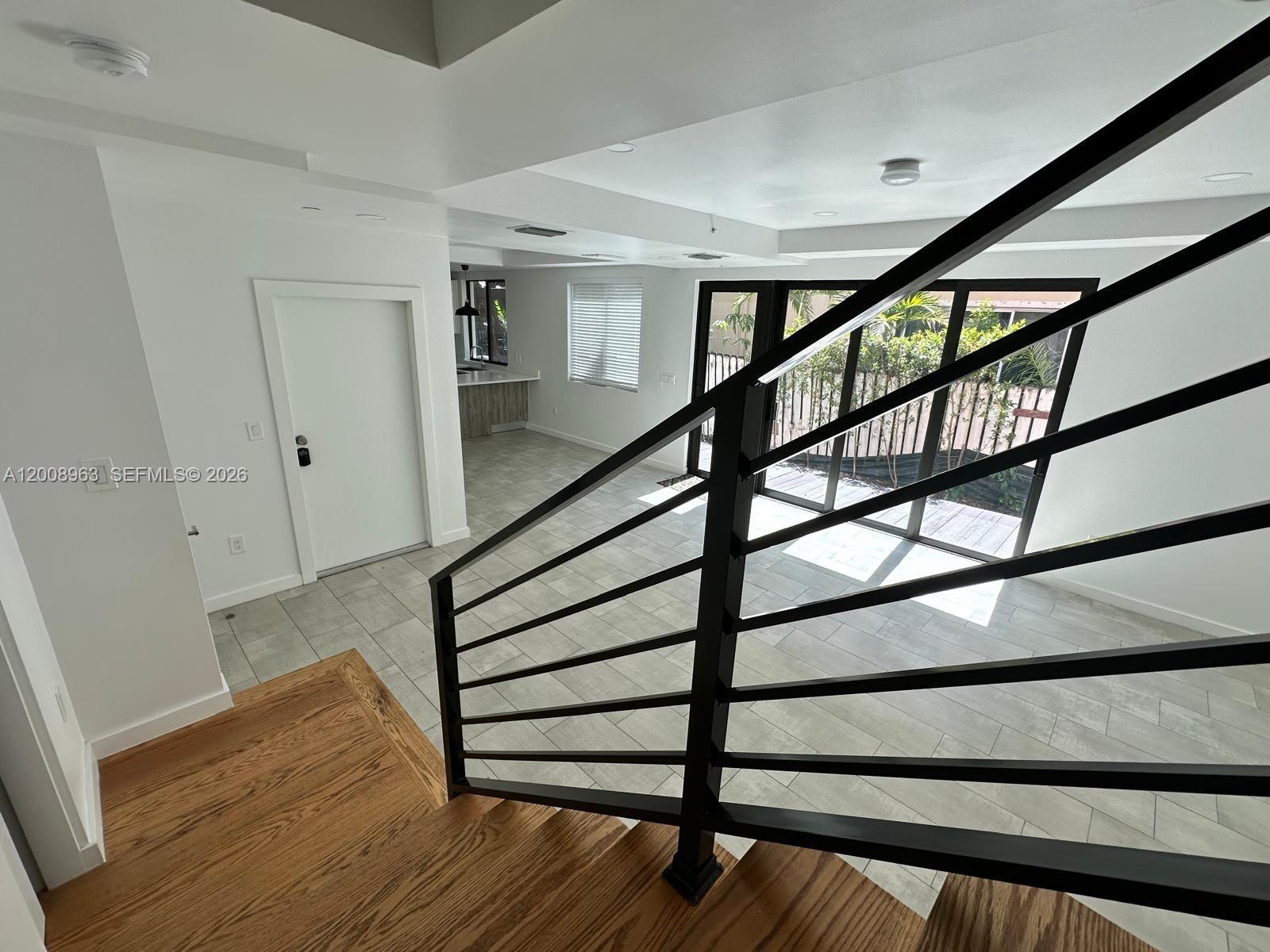 722 Northeast 15th Avenue, Unit 2 Fort Lauderdale, FL 33304 - Photo 26 of 33