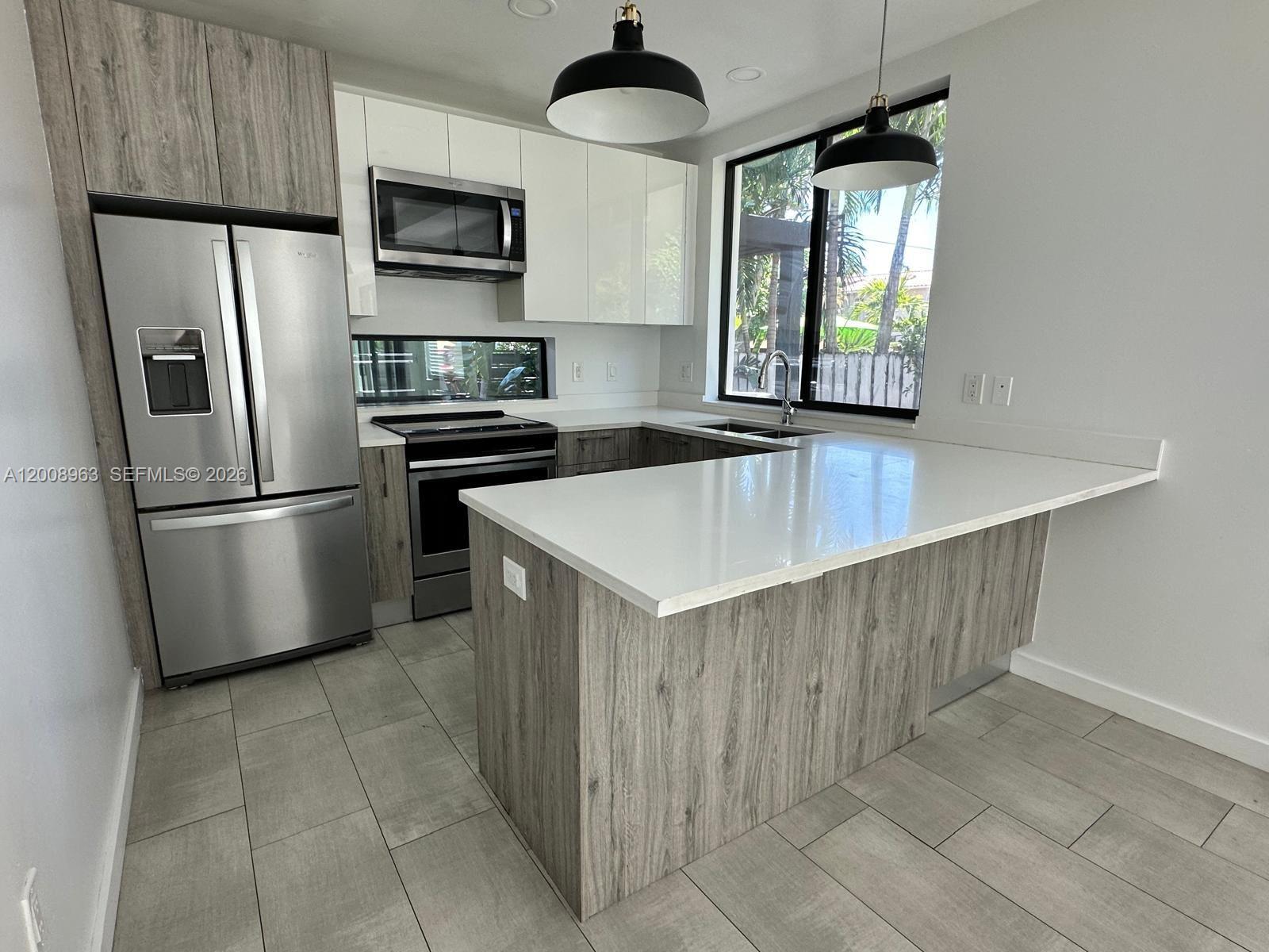 722 Northeast 15th Avenue, Unit 2 Fort Lauderdale, FL 33304 - Photo 29 of 33