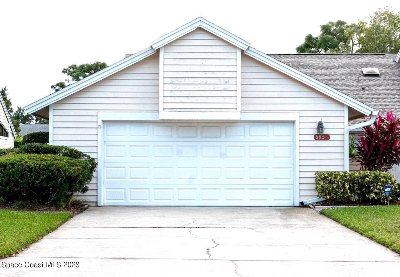895 Ridge Lake Drive Melbourne, FL 32940 - Photo 1 of 42 P1166029
