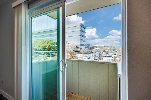 $2,000 | 5725 Harvest Hill Road, Unit 2041, Dallas, TX 75230