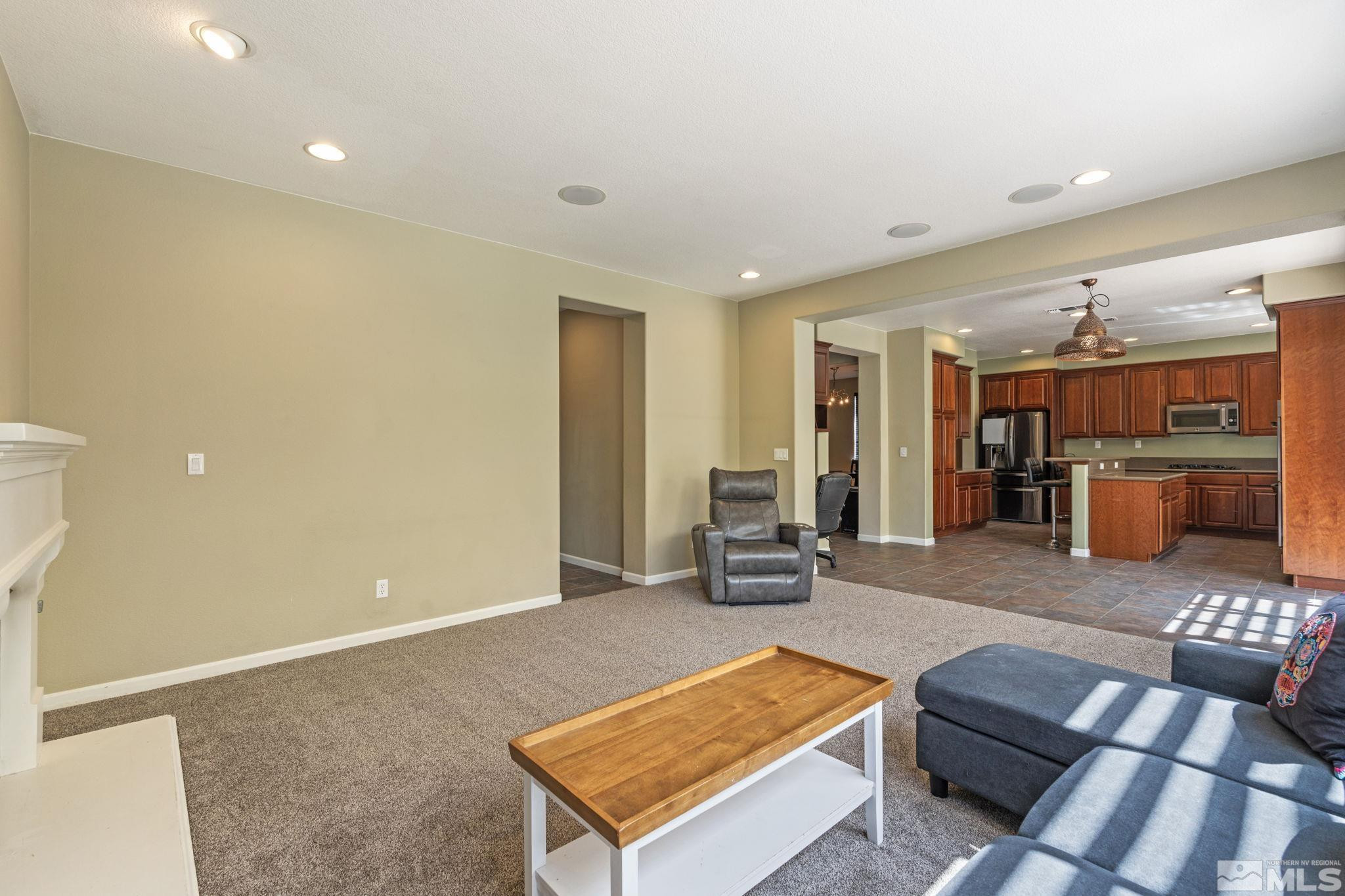 10890 Sand Hollow Court Reno, NV 89521 - Photo 7 of 40 a living room with furniture