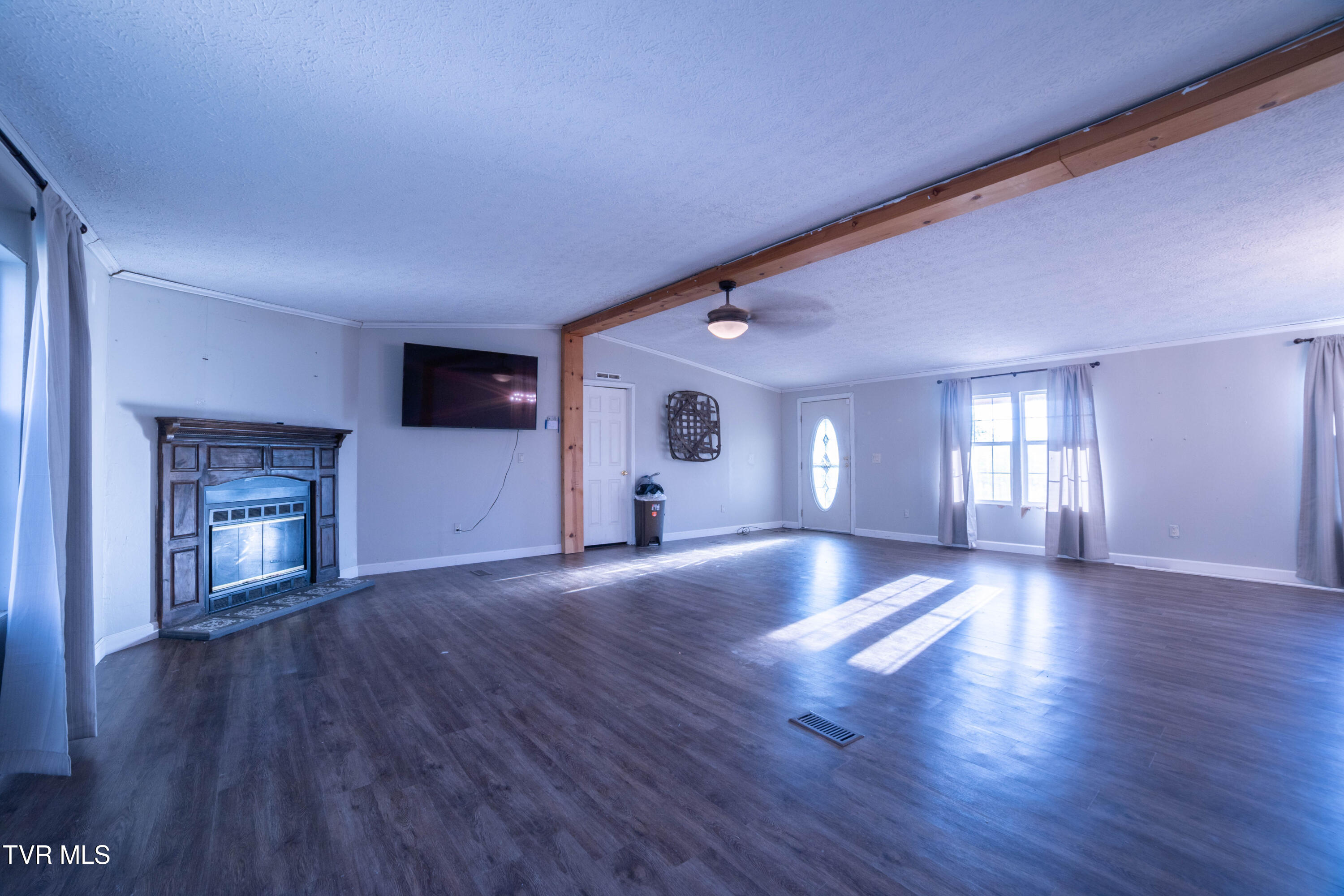55 Kay Miller Lane Chuckey, TN 37641 - Photo 14 of 38 Living Room