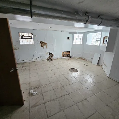 $250,000 | 3834 West Monroe Street, Chicago, IL 60624