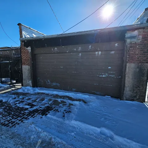 $250,000 | 3834 West Monroe Street, Chicago, IL 60624