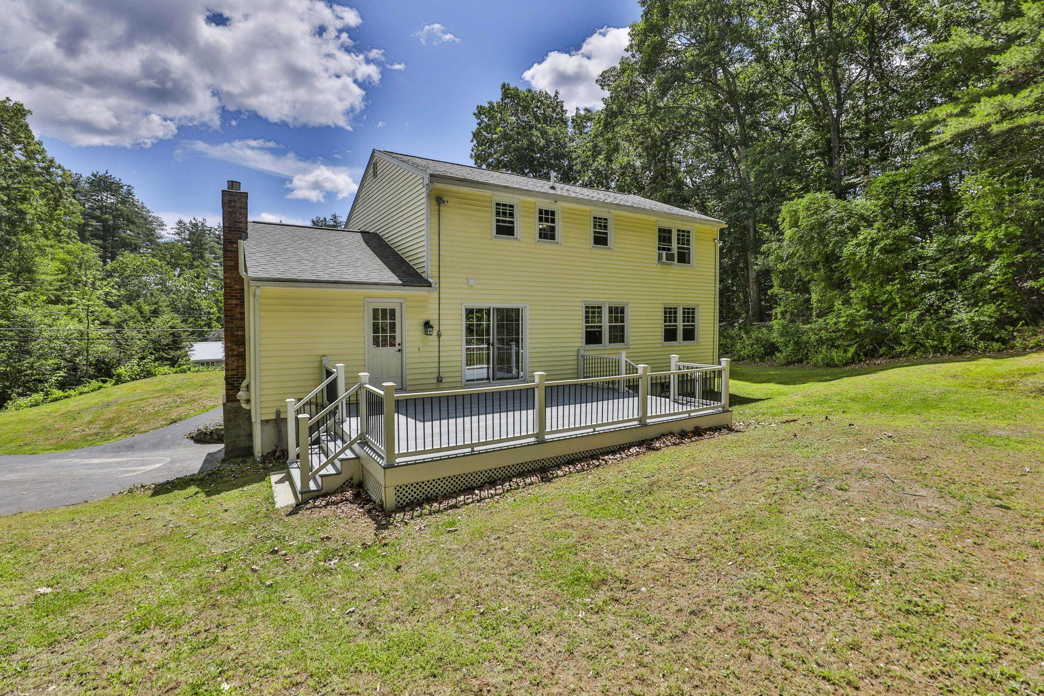 15 Castle Hill Road Pelham, NH 03076 - Photo 9 of 47