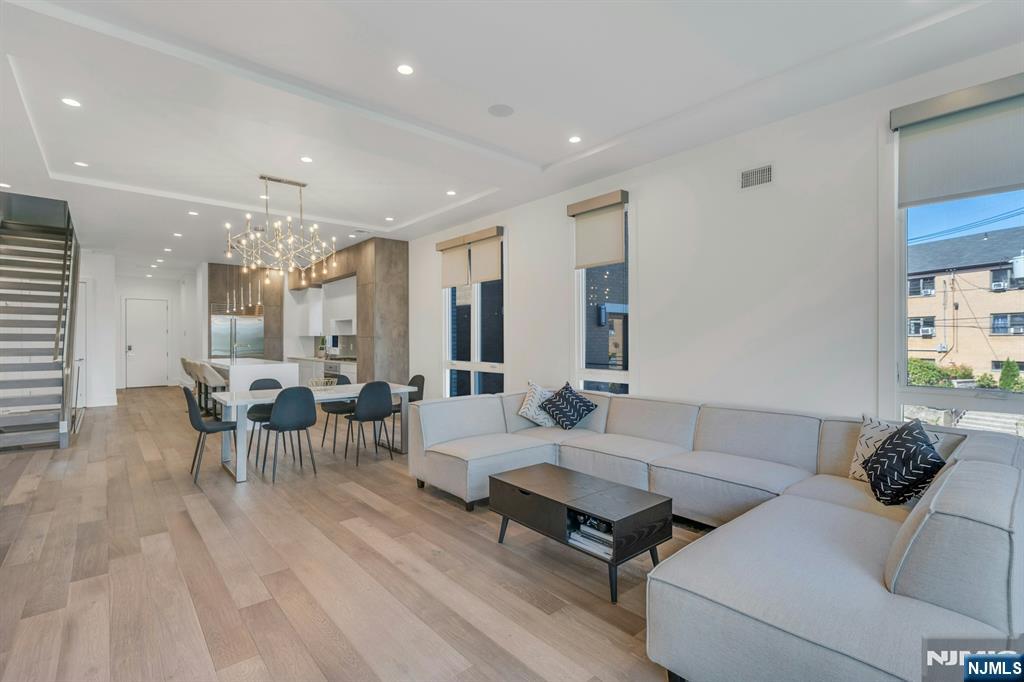 1238 River Road, Unit B Edgewater, NJ 07020 - Photo 11 of 45