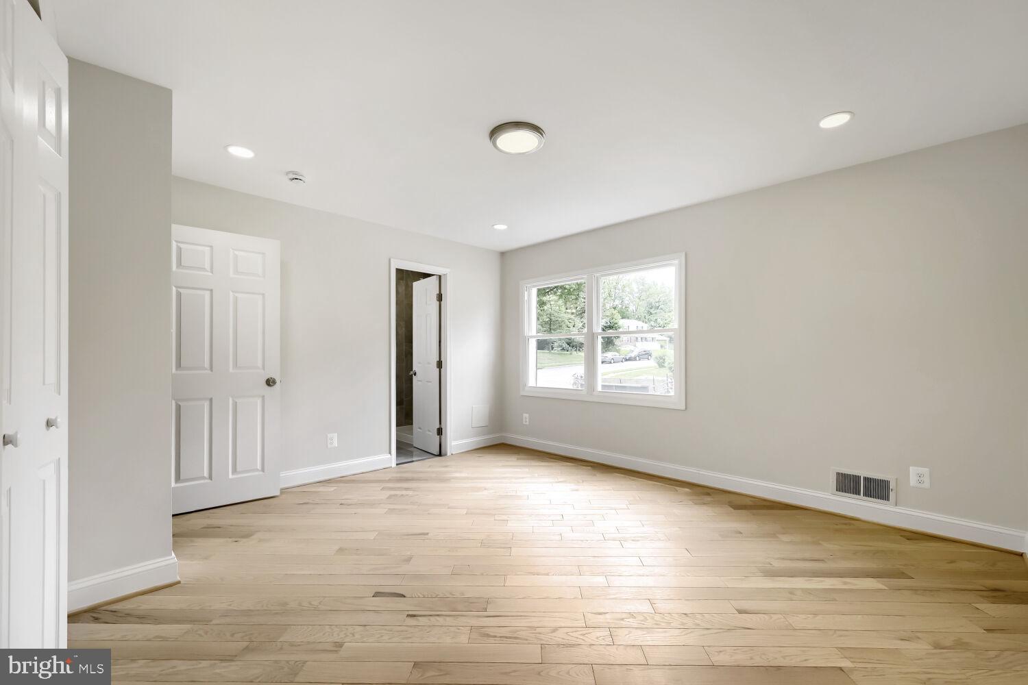 113 Danbury Road Reisterstown, MD 21136 - Photo 14 of 28 Primary Bedroom