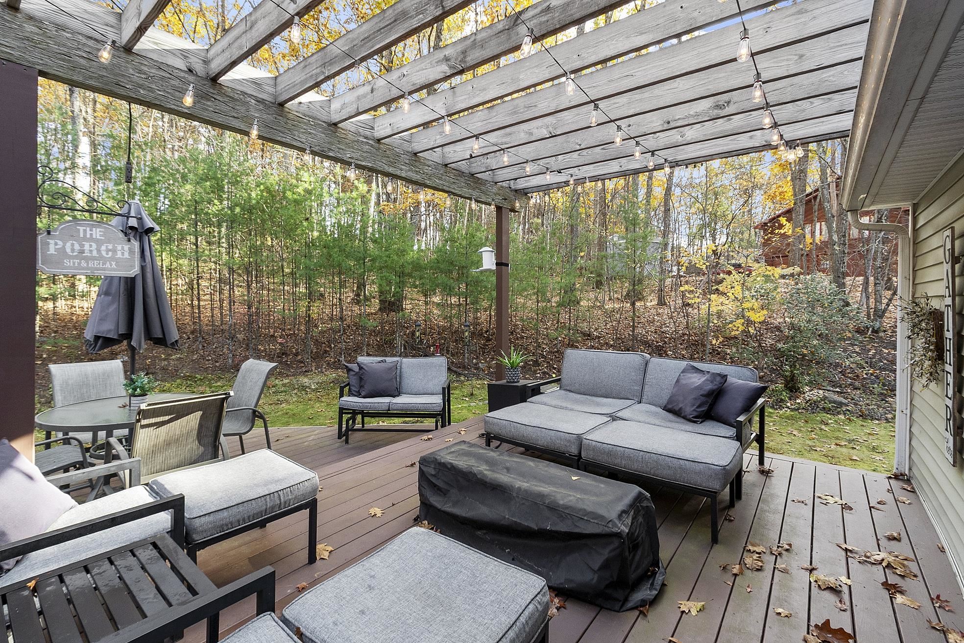 21 Teague Drive Salem, NH 03079 - Photo 30 of 42