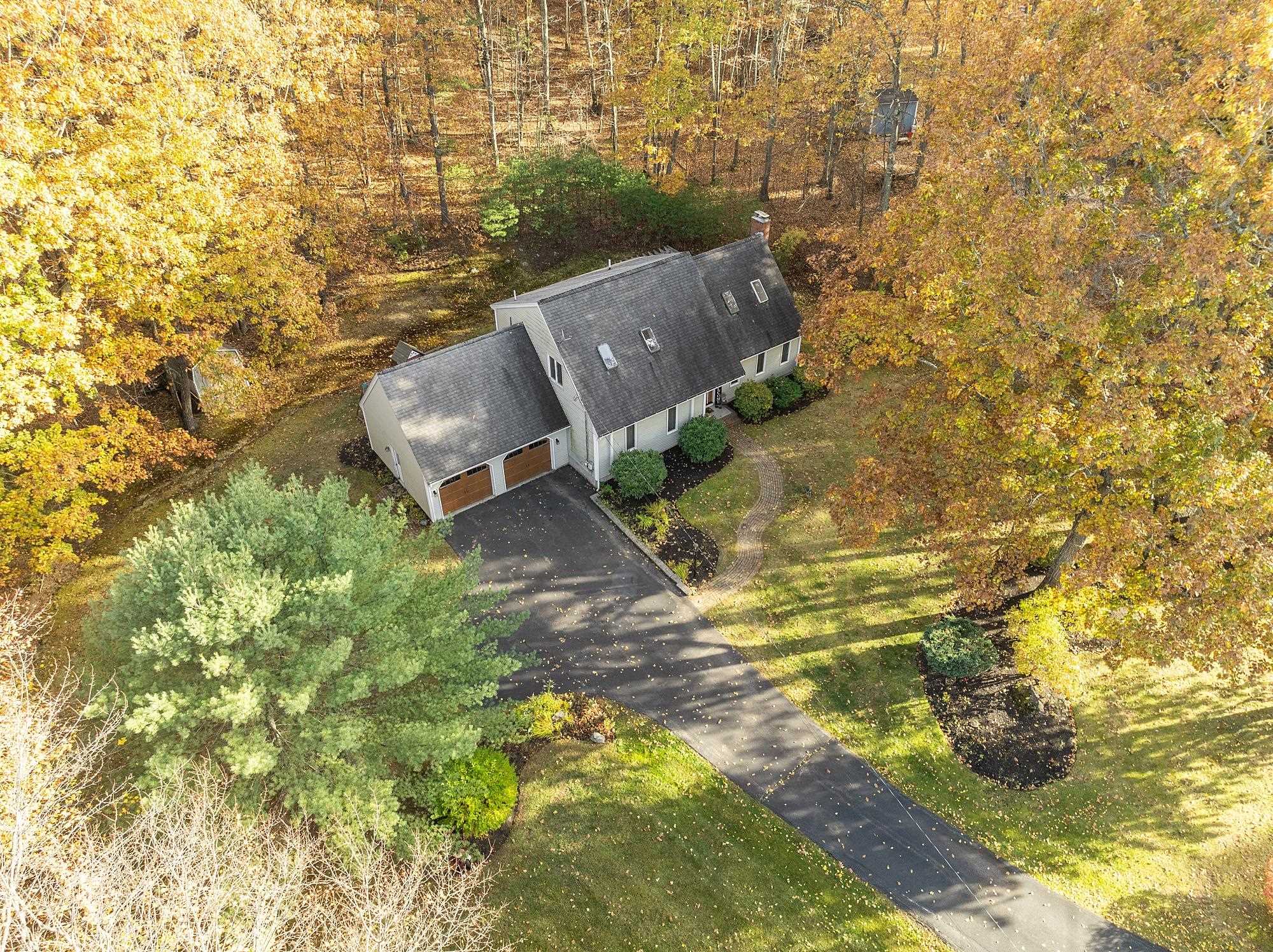 21 Teague Drive Salem, NH 03079 - Photo 35 of 42