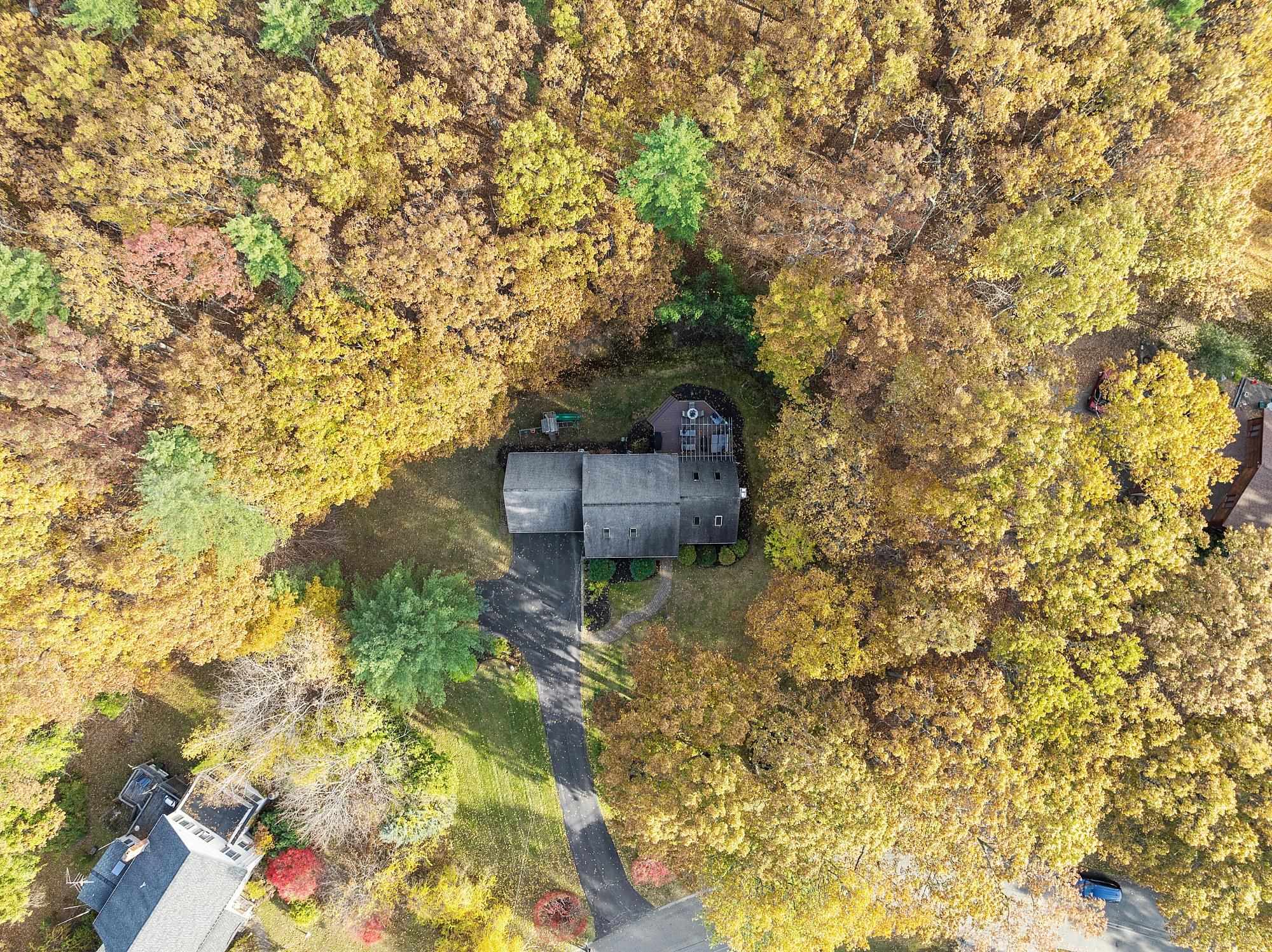 21 Teague Drive Salem, NH 03079 - Photo 36 of 42