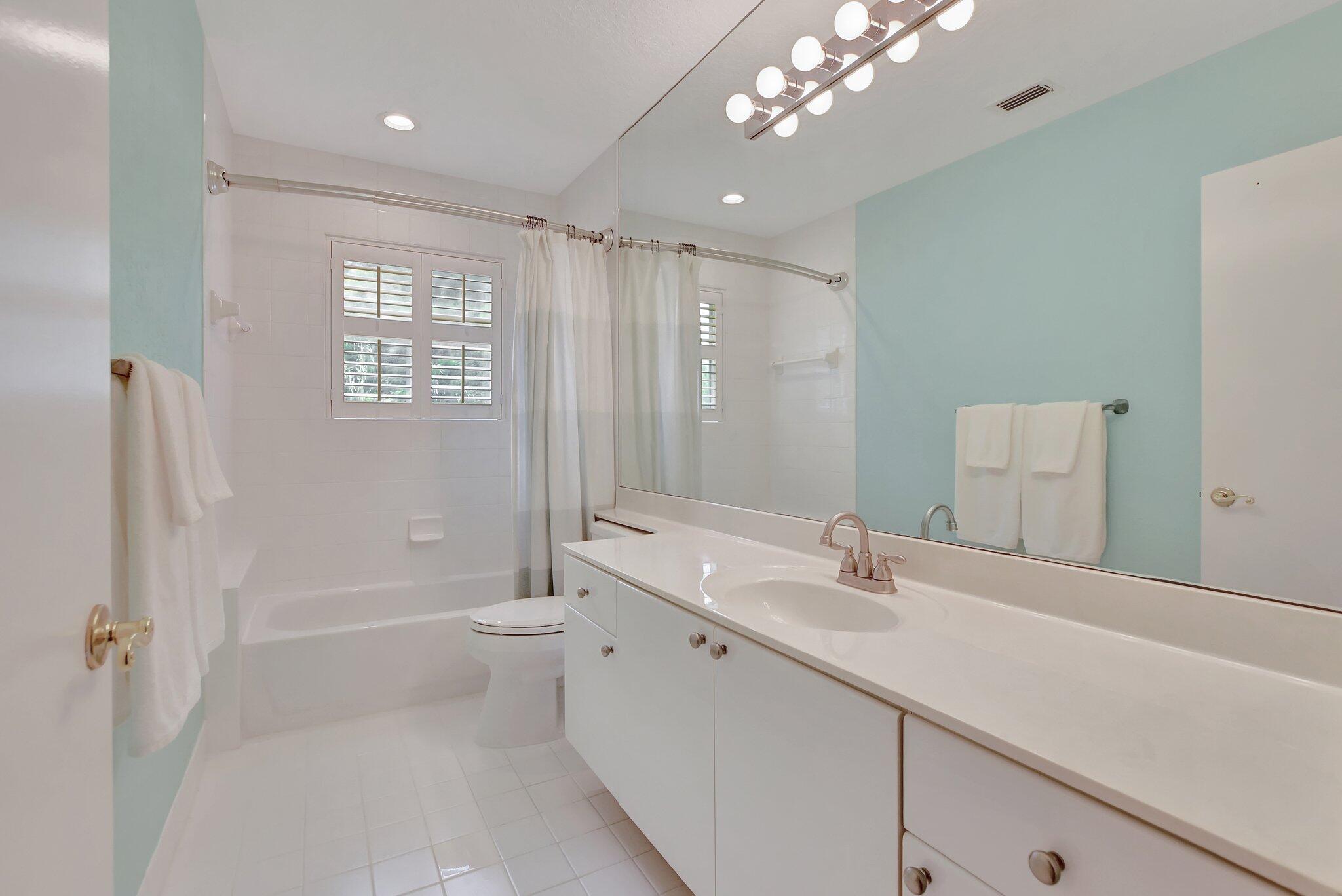11371 Sea Grass Circle Boca Raton, FL 33498 - Photo 35 of 73 39-web-or-mls-DSC_2226