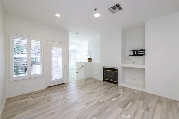 $3,800 | 2462 Sunningdale Drive, Tustin, CA 92782