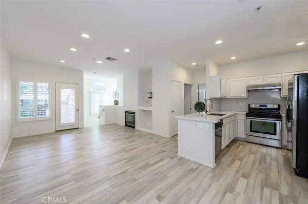 $3,800 | 2462 Sunningdale Drive, Tustin, CA 92782